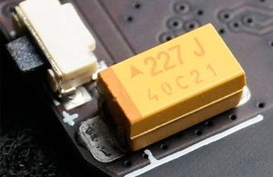 冠旭達課堂：鋁電容和鉭電容的區別在哪？